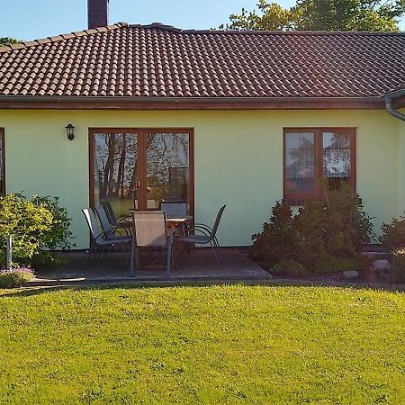 Ferienhaus Bei Familie Gau In Schaprode Extérieur photo